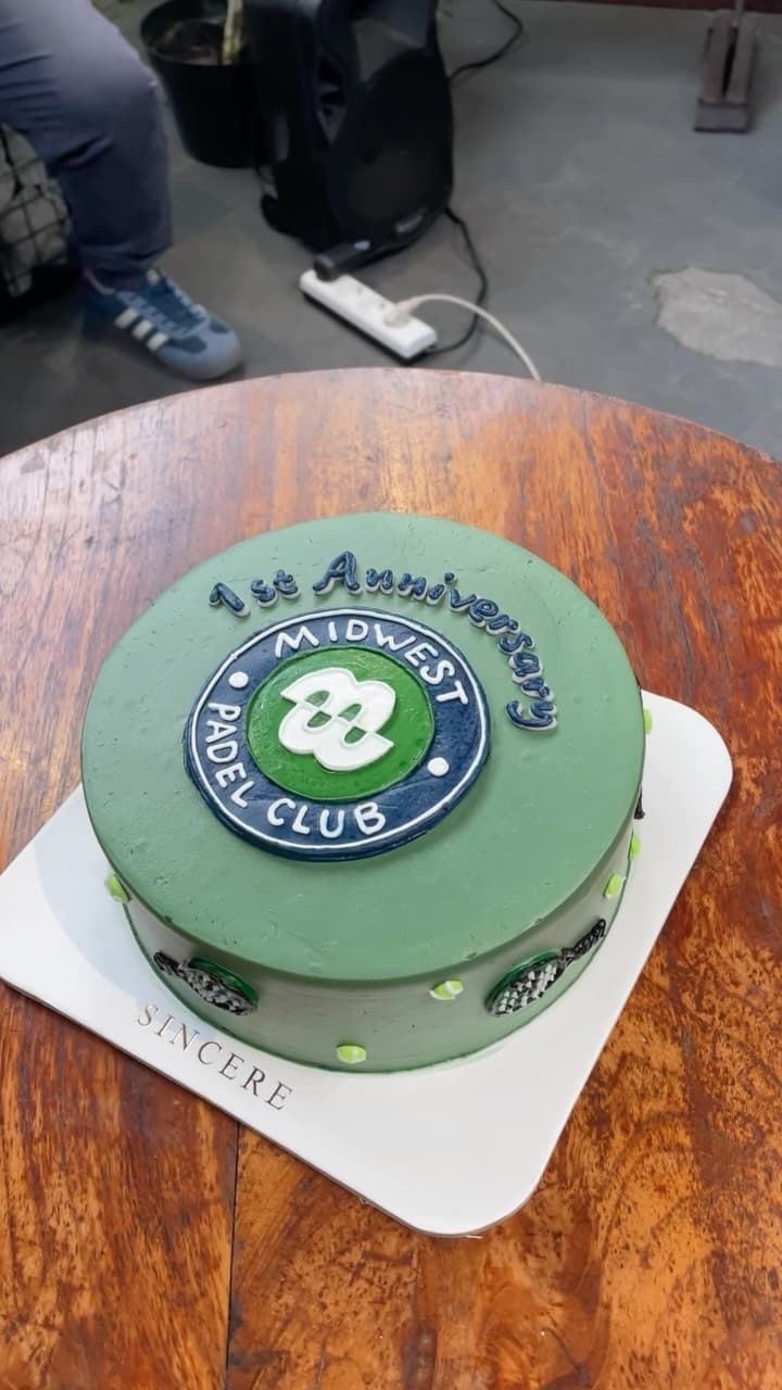 Midwest first anniversary cake